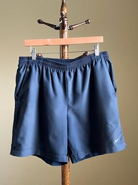 Nike - Dri-FIT Shorts in Navy - 7" Inseam - Size M